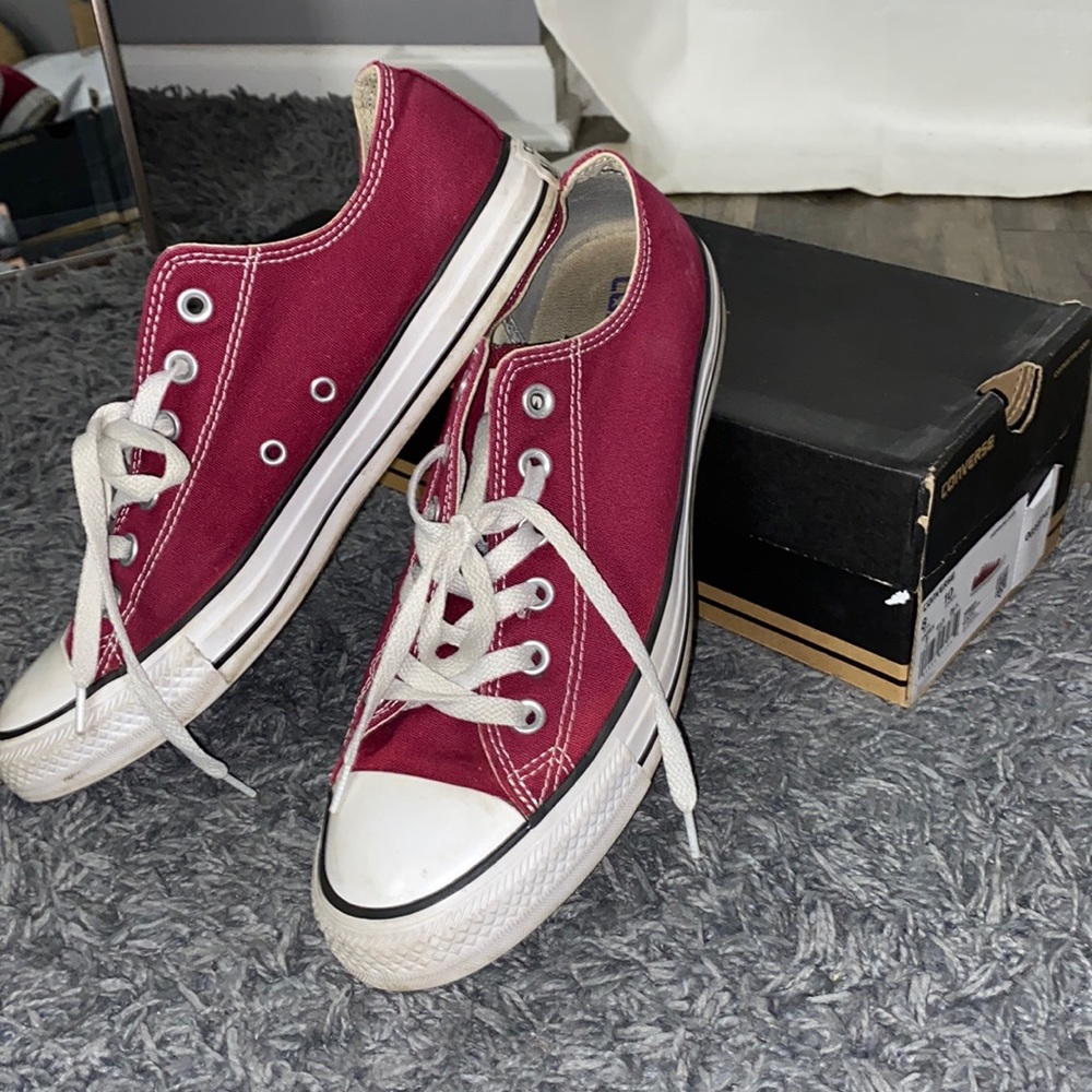 Maroon Low Converse
